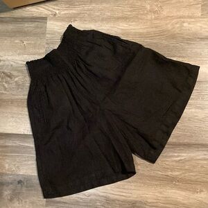 WRAP London Linen Shirred Waist Pull-On Shorts